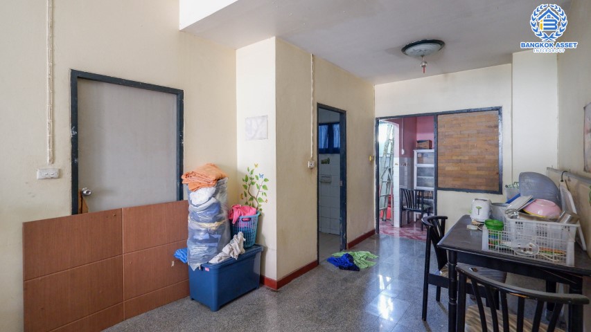 *****ทาวน์เฮ้าส์มือสองย่านนนทบุรี ม.จิตรณรงค์6 บางกรวย-จงถนอม เนื้อที่ 17 ตร.ว. ฟังก์ชัน 2 ห้องนอน 2 ห้องน้ำ แถมฟรี! 2 เครื่องปรับอากาศ บนทำเลคุณภาพ ใกล้วงเวียนพระราม5, เซ็นทรัลปิ่นเกล้า และทางด่วน "ศรีรัช" ราคาสุดคุ้ม!